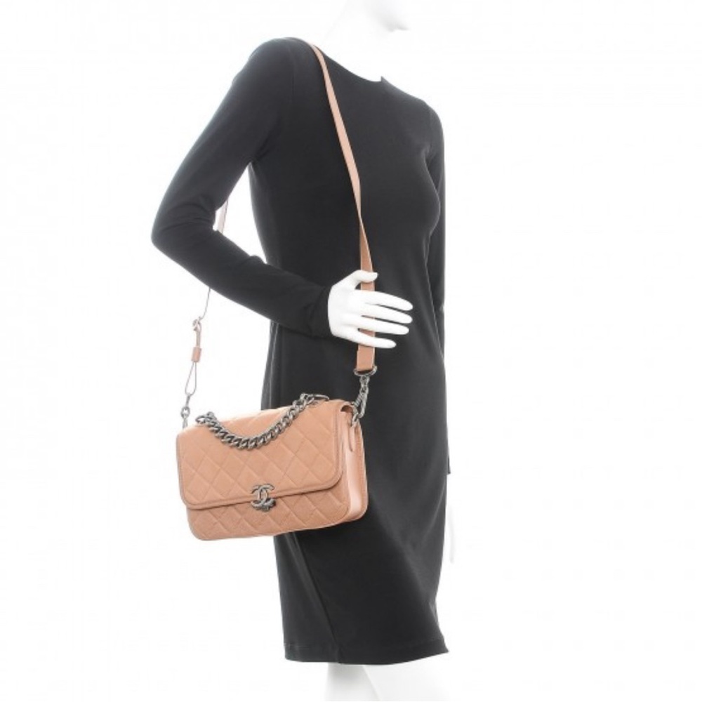 CHANEL Caviar & Calfskin Quilted Medium Flap Bag - Picture 3 of 16